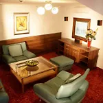 Barbakan 4*