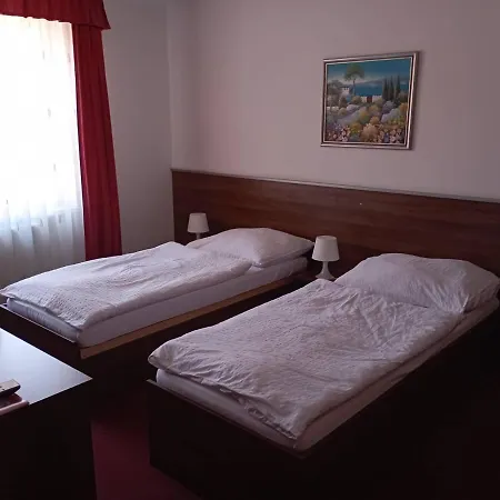 Barbakan Hotell 4*