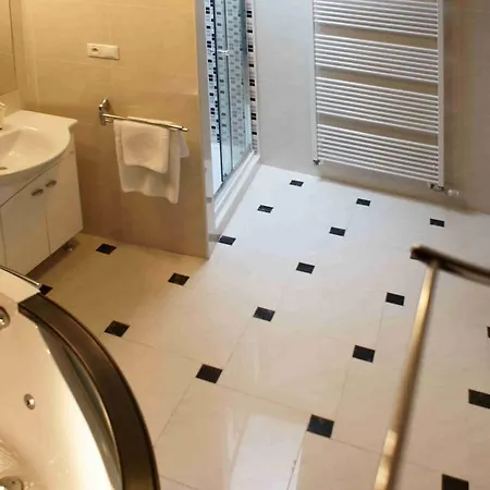Barbakan 4*